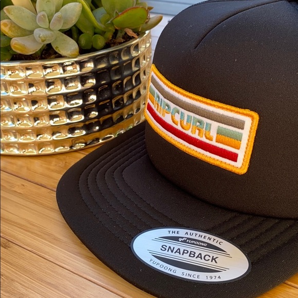 🔷🔹 RIP CURL SURF REVIVAL TRUCKER HAT 🔹🔷 - Picture 5 of 8